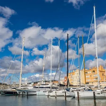 Cap D'agde, 3 Pieces, 6 Personnes - Fr-1-723-56 *